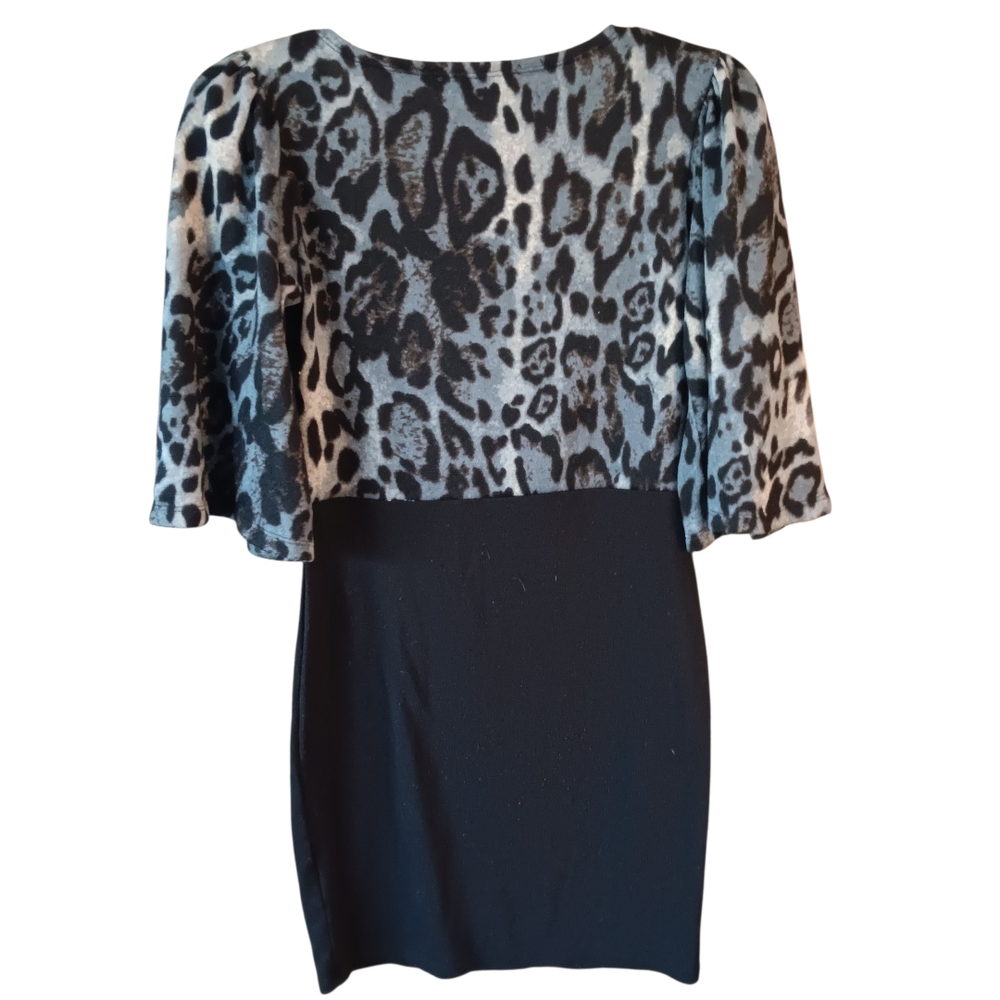 Chic Leopard Print and Black Women's Top - Picture 3 of 5